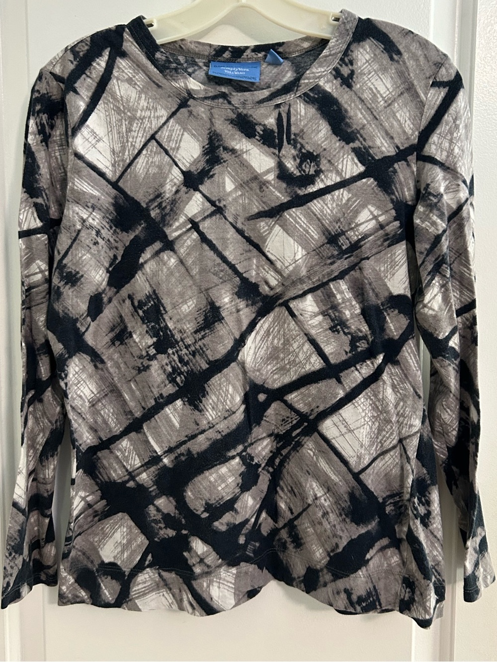 Vera Wang Abstract Black Gray Long Sleeve Shirt SZ M EUC Casual Contemporary